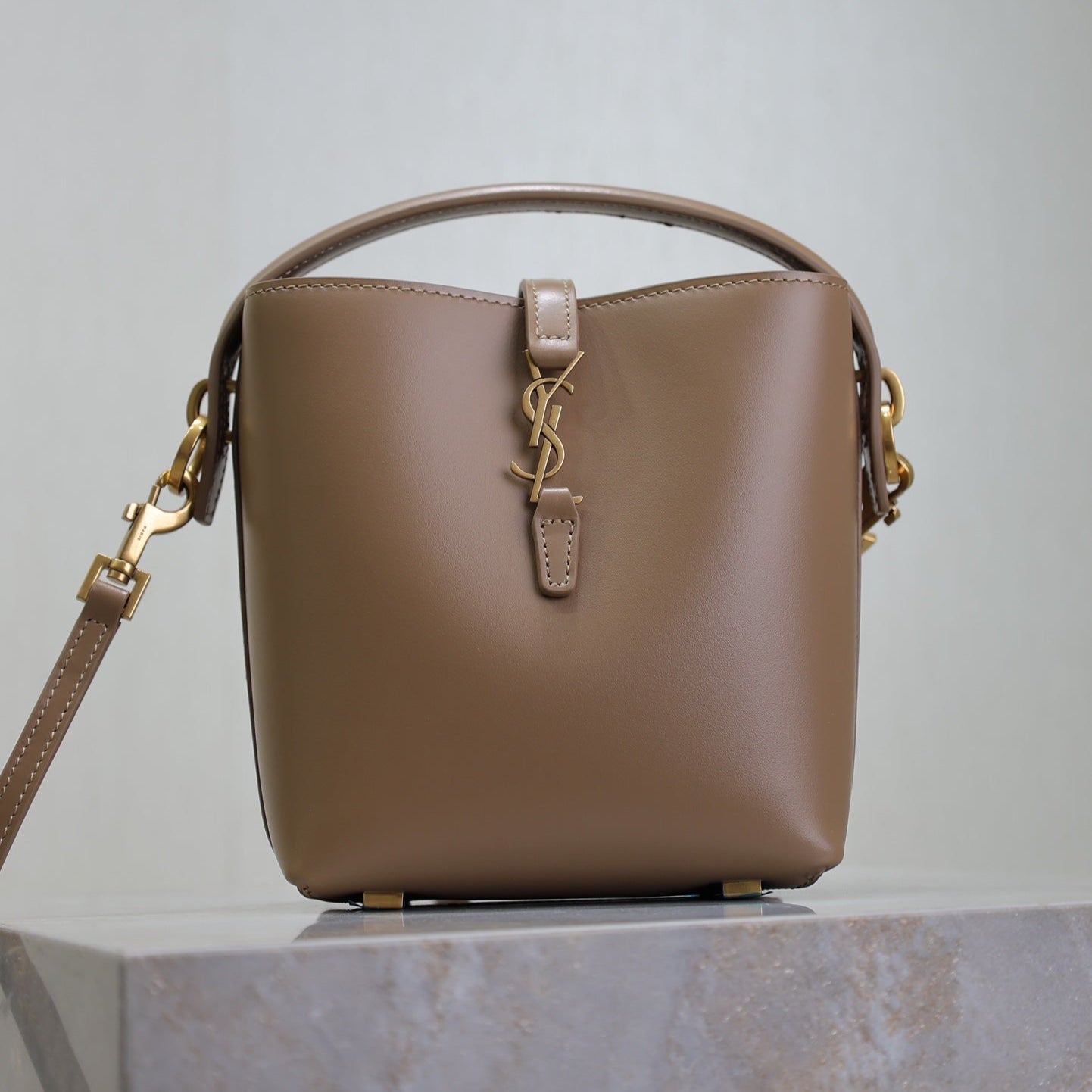 Luxury Saint Laurent LE 37 MINI BUCKET BAG 15 IN BROWN CALFSKIN GOLD HARDWARE