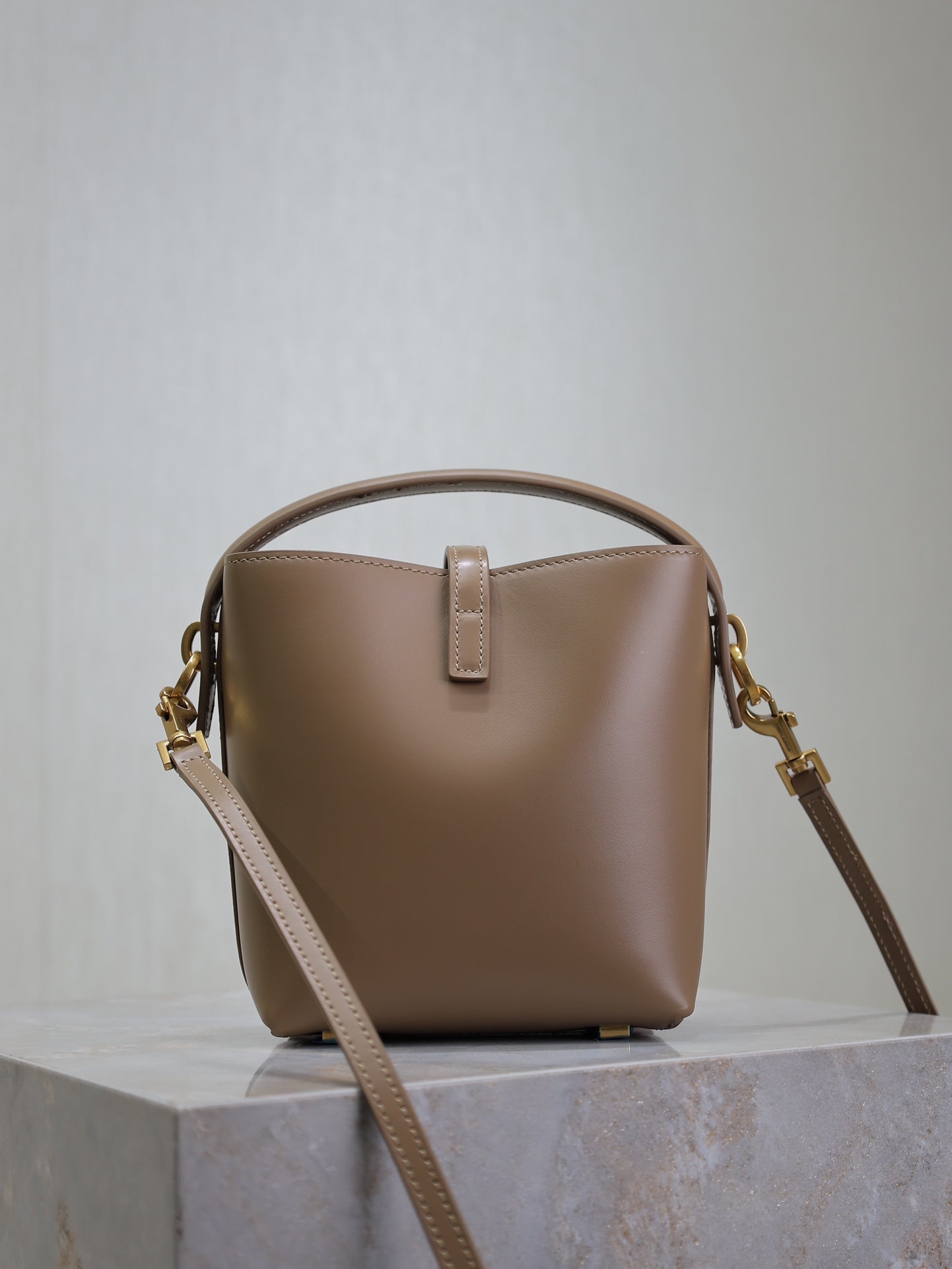 Luxury Saint Laurent LE 37 MINI BUCKET BAG 15 IN BROWN CALFSKIN GOLD HARDWARE