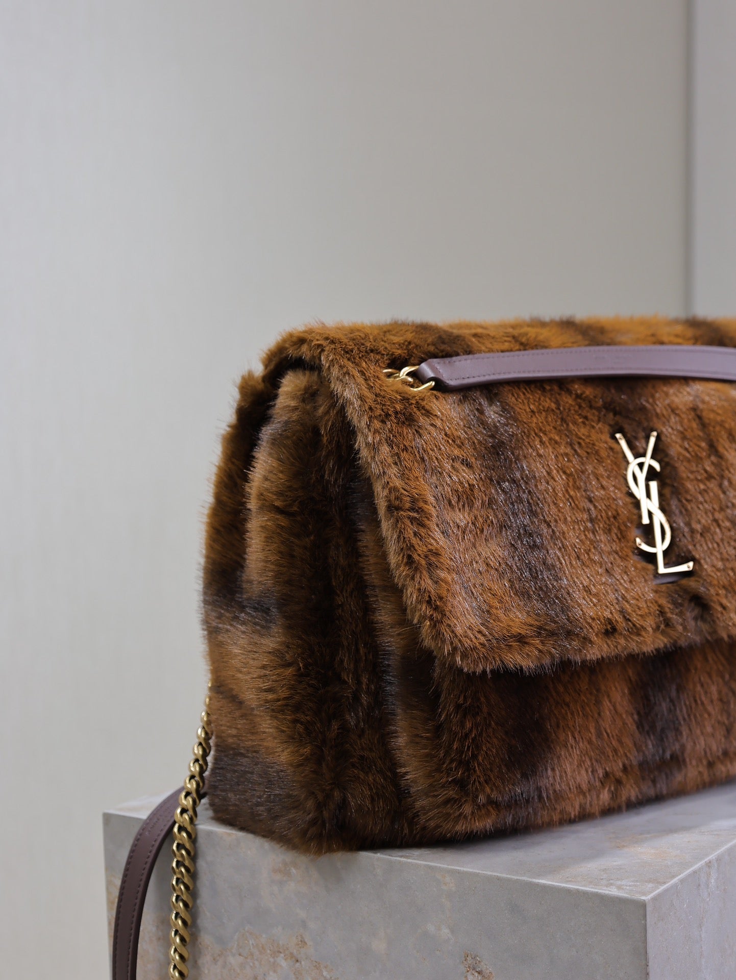 Luxury Saint Laurent NIKI LARGE 32 IN COFFE BROWN MINK FUR GOLD HARDWARE