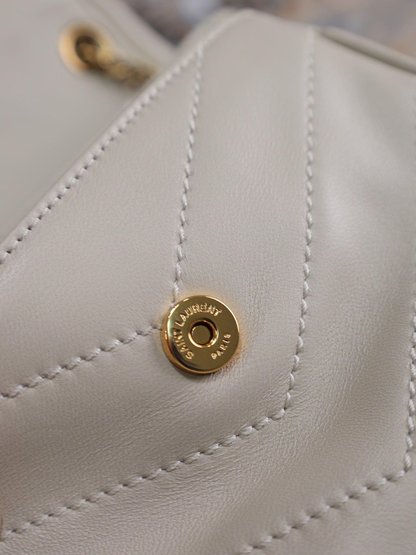 Luxury Saint Laurent NIKI BABY 22 IN RICE WHITE LAMBSKIN GOLD CHAIN