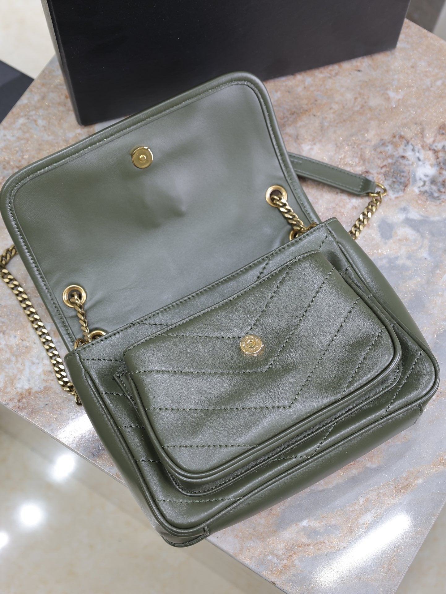 Luxury Saint Laurent NIKI BABY 22 IN UNIFORM GREEN LAMBSKIN GOLD CHAIN
