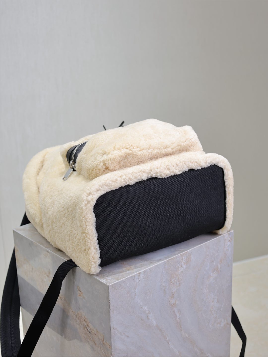 Luxury Saint Laurent CITY BACKPACK 35 IN BEIGE SHEARLING