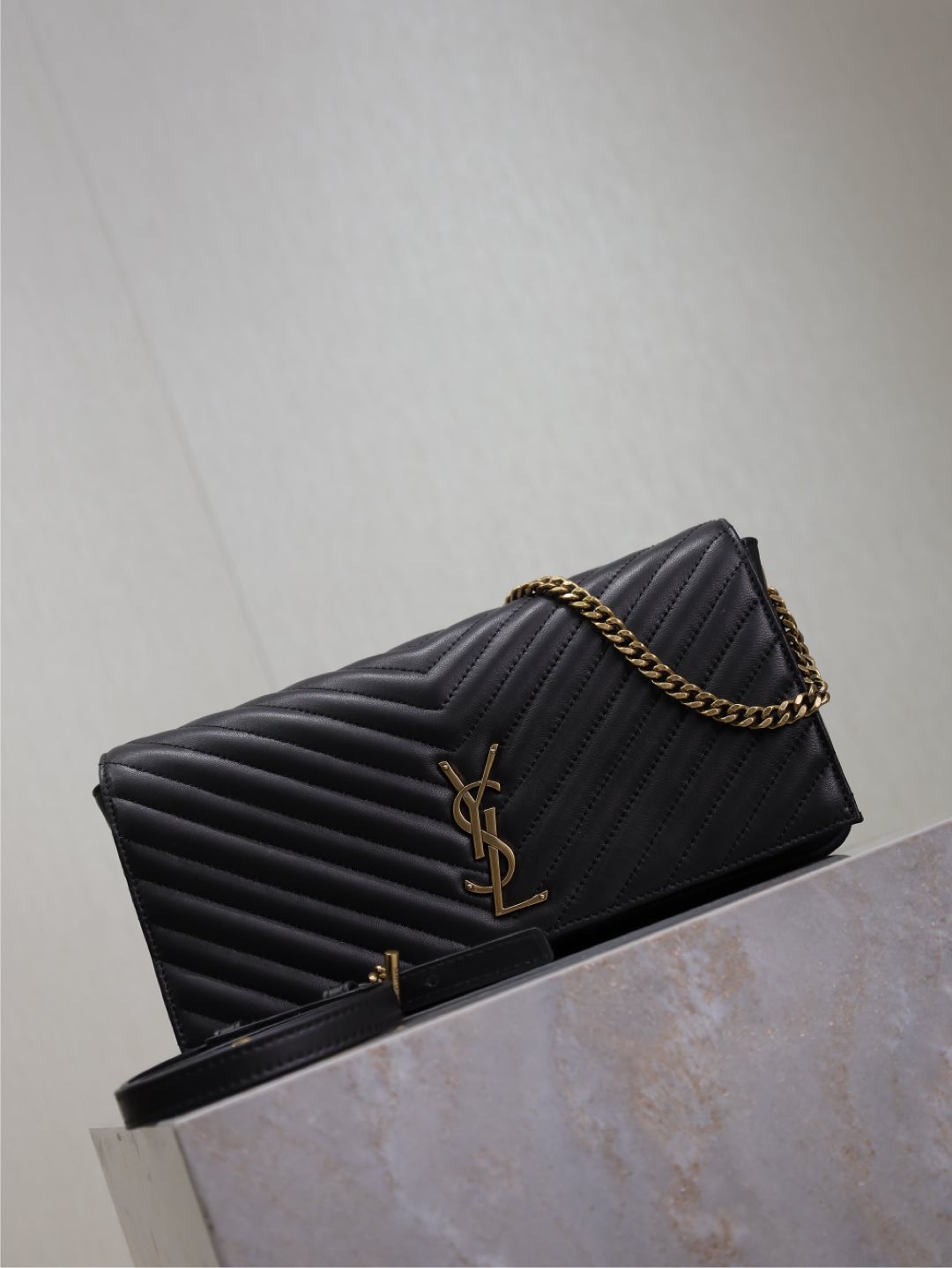 Luxury Saint Laurent KATE 99 MEDIUM BAG 26 IN BLACK QUILTED NAPPA CALFSKIN COPPER HARDWARE
