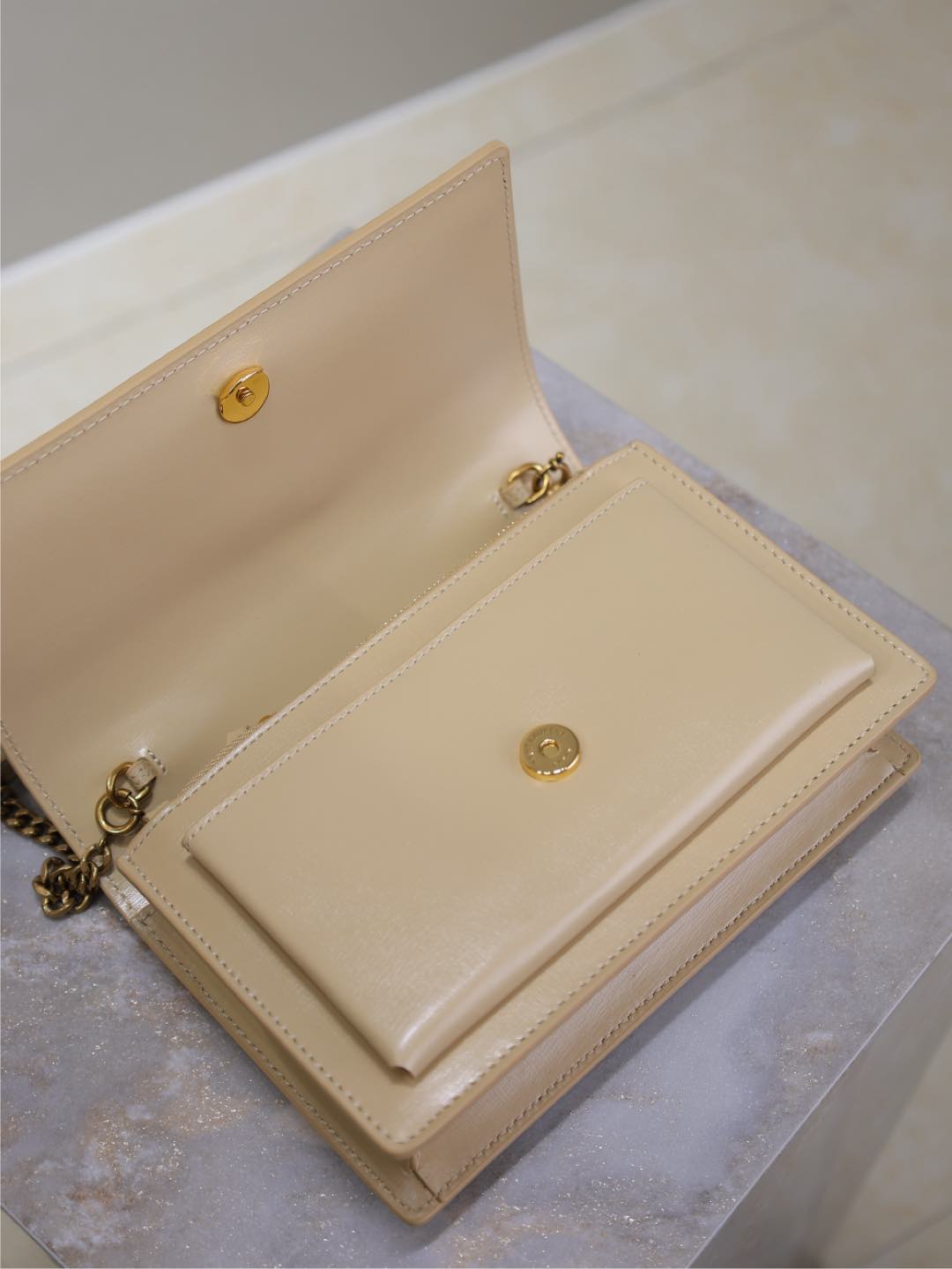 Luxury Saint Laurent SUNSET SMALL BAG 19 IN BEIGE CALFSKIN GOLD HARDWARE