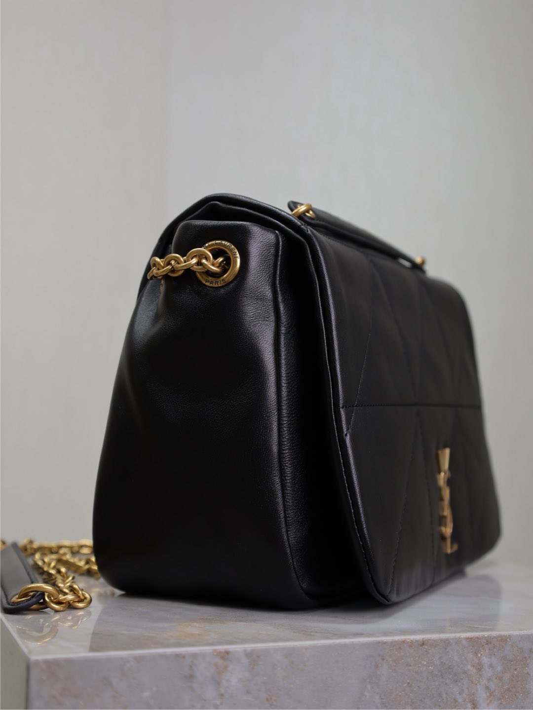 Luxury Saint Laurent JAMIE 4.3 SMALL BAG 25 IN BLACK LAMBSKIN GOLD HARDWARE