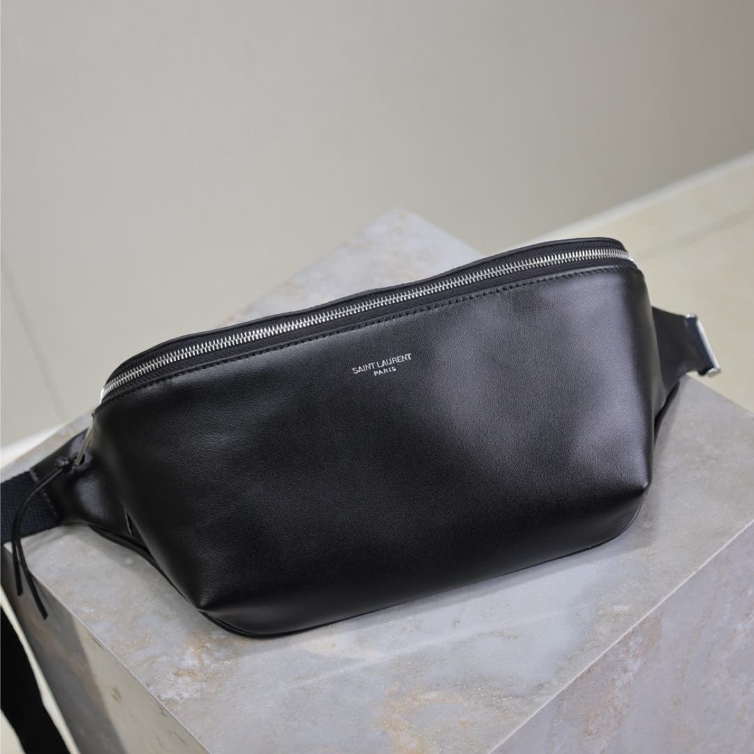 Luxury Saint Laurent CLASSIC CROSSBODY BAG 26 IN BLACK LAMBSKIN