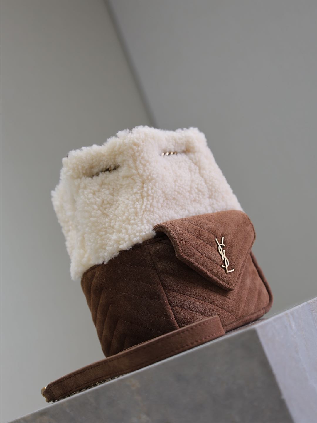 Luxury Saint Laurent JOE MINI BUCKET BAG 19 IN WHITE SHEARLING AND BROWN SUEDE