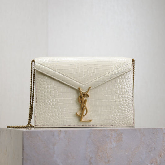 Luxury Saint Laurent CASSANDRA CHAIN BAG 22 IN WHITE CROCODILE PATTERN CALFSKIN GOLD HARDWARE