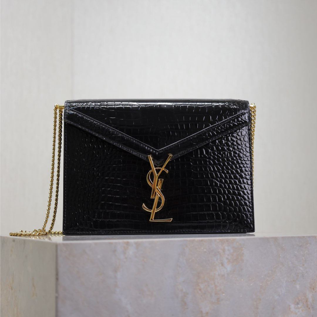 Luxury Saint Laurent CASSANDRA CHAIN BAG 22 IN BLACK CROCODILE PATTERN CALFSKIN GOLD HARDWARE