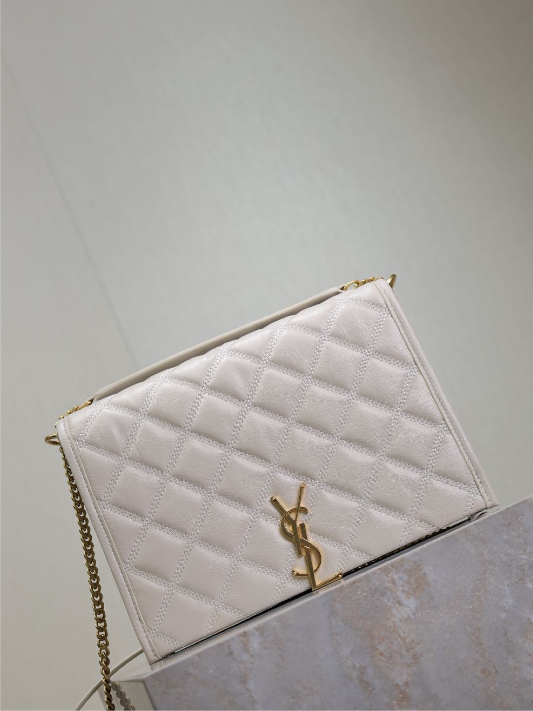Luxury Saint Laurent BECKY 26 IN WHITE QUILTED LAMBSKIN GOLD HARDWARE