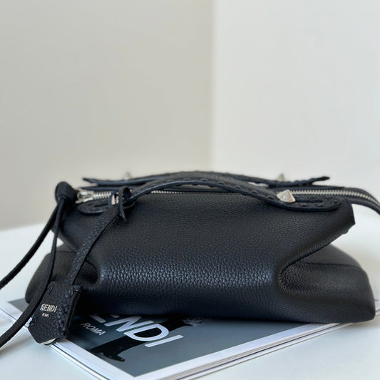 Luxury FendiBY THE WAY SELLERIA LARGE 29 BAG IN BLACK CALFSKIN