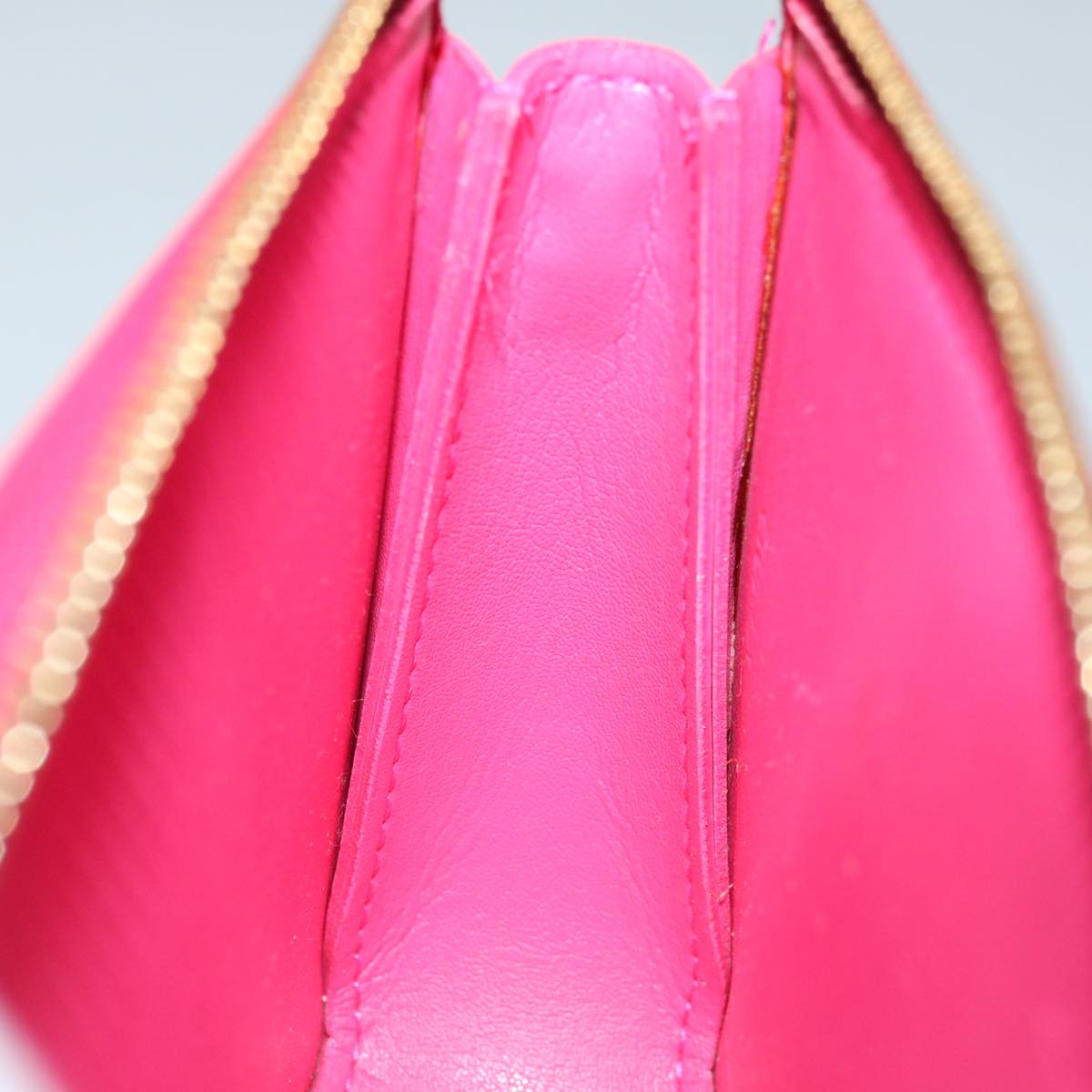 LOUIS VUITTON Monogram Vernis Lexington Pouch Fuchsia M91223 LV ki4319