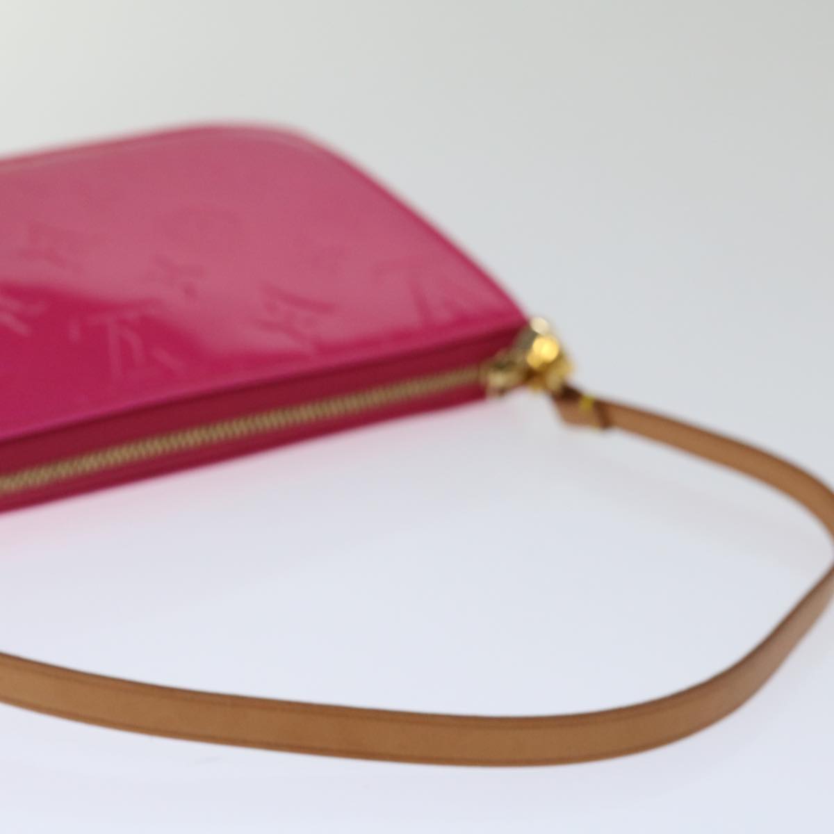 LOUIS VUITTON Monogram Vernis Lexington Pouch Fuchsia M91223 LV ki4319
