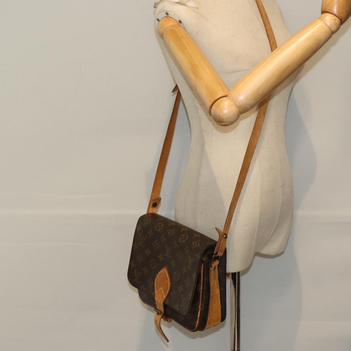 LOUIS VUITTON Monogram Cartouchiere MM Shoulder Bag M51253 LV mr190