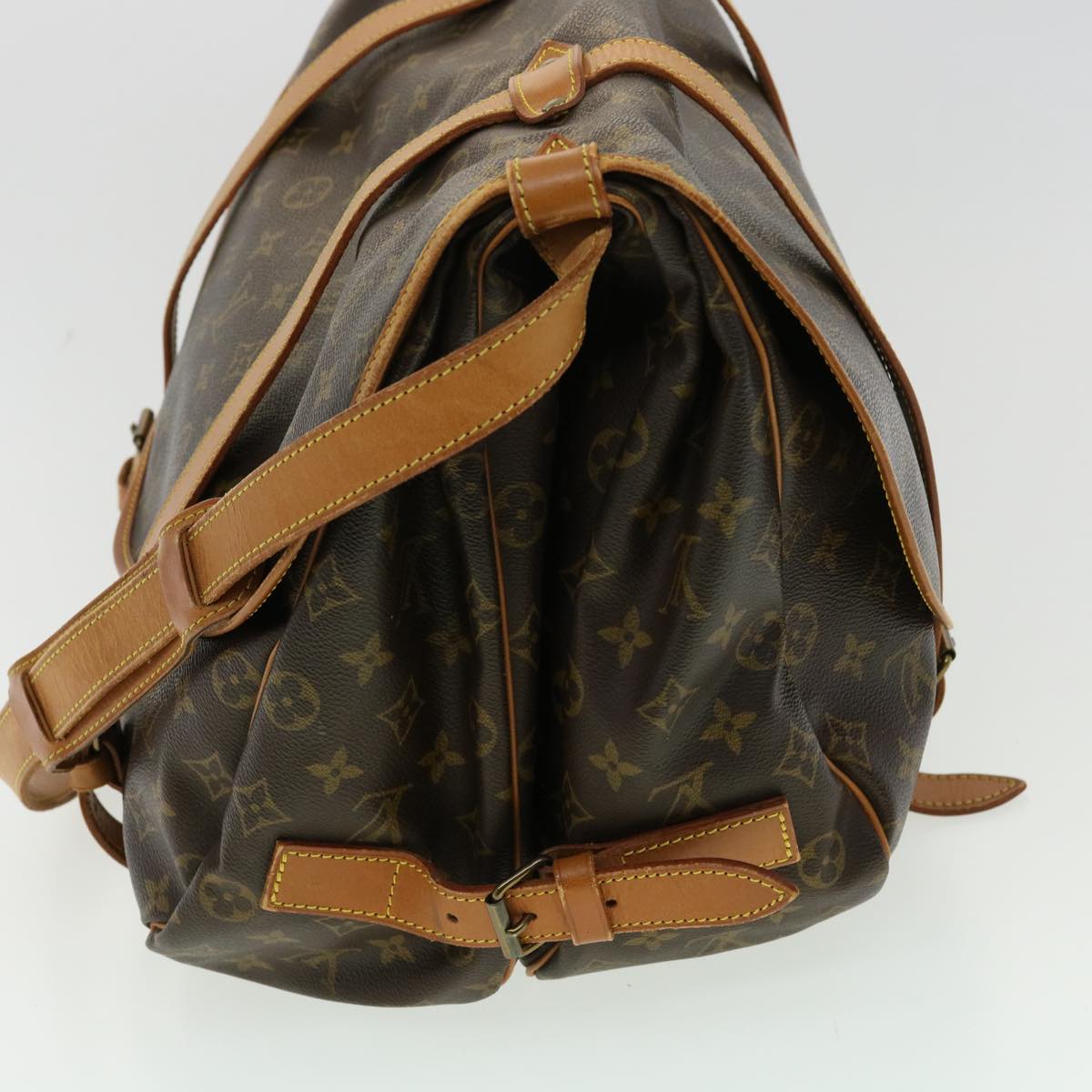 LOUIS VUITTON Monogram Saumur 43 Shoulder Bag M42252 LV ro614