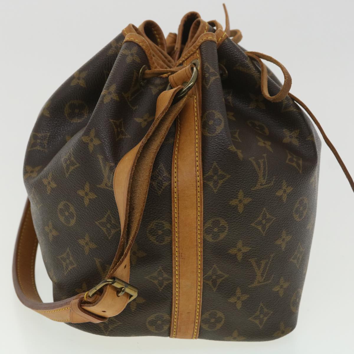 LOUIS VUITTON Monogram Petit Noe Shoulder Bag M42226 LV ro798