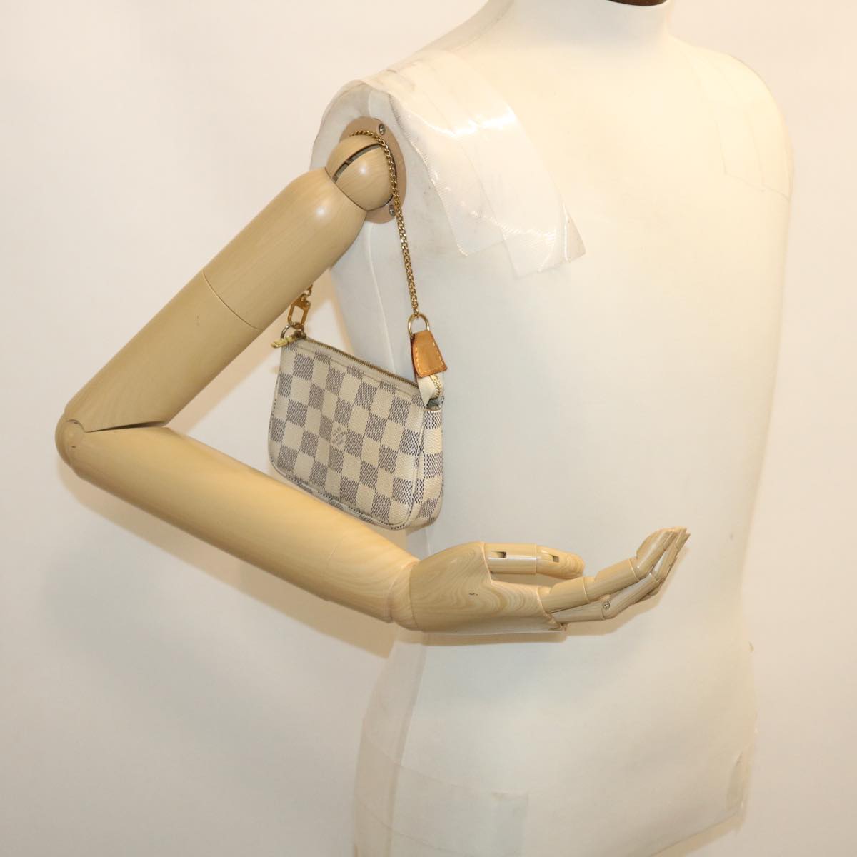 LOUIS VUITTON Damier Azur Mini Pochette Accessoires Pouch N58010 LV  rz319