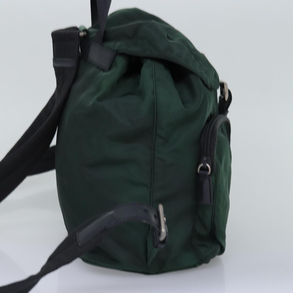 Luxury PradaBackpack Nylon Khaki tb1085
