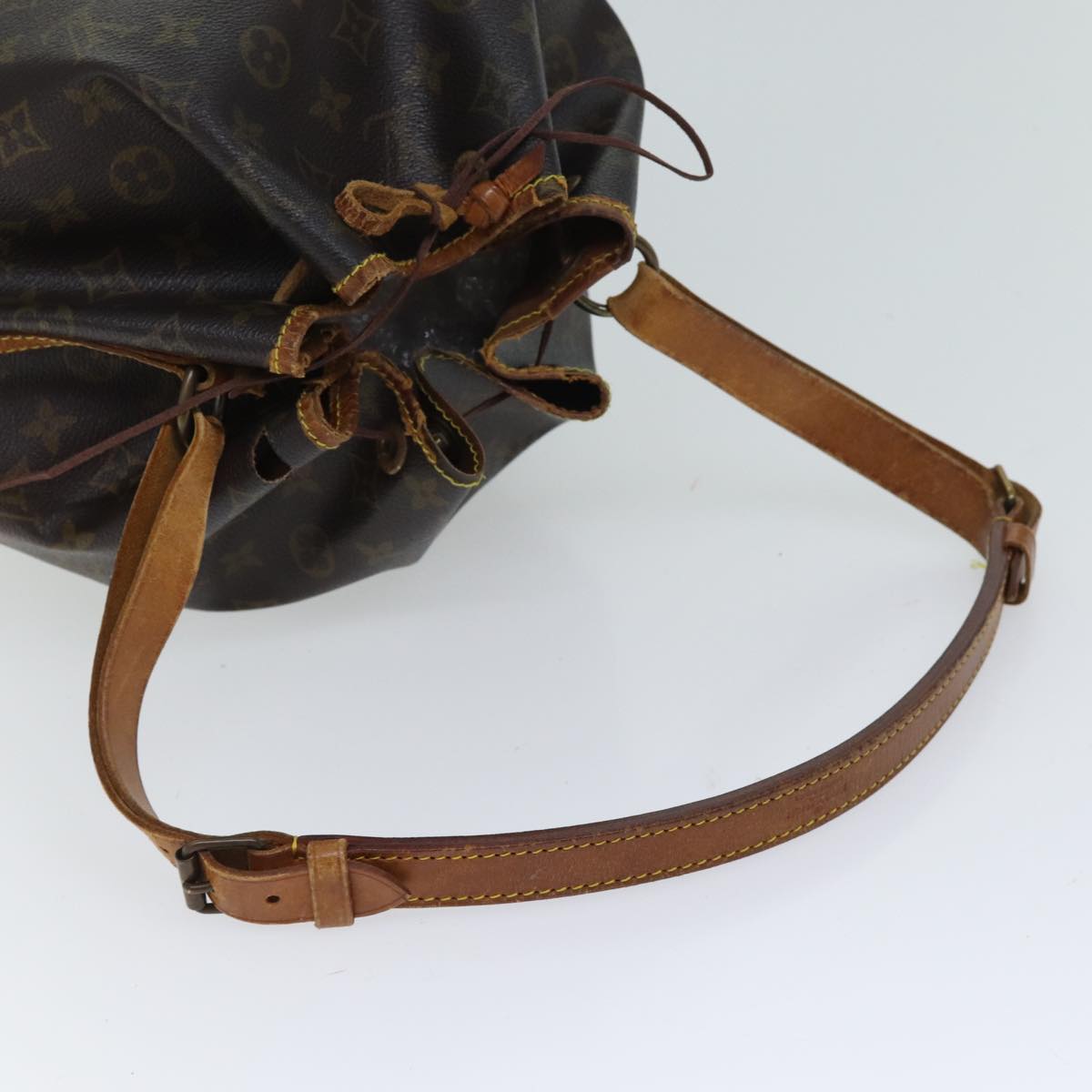 LOUIS VUITTON Monogram Petit Noe Shoulder Bag M42226 LV th4645