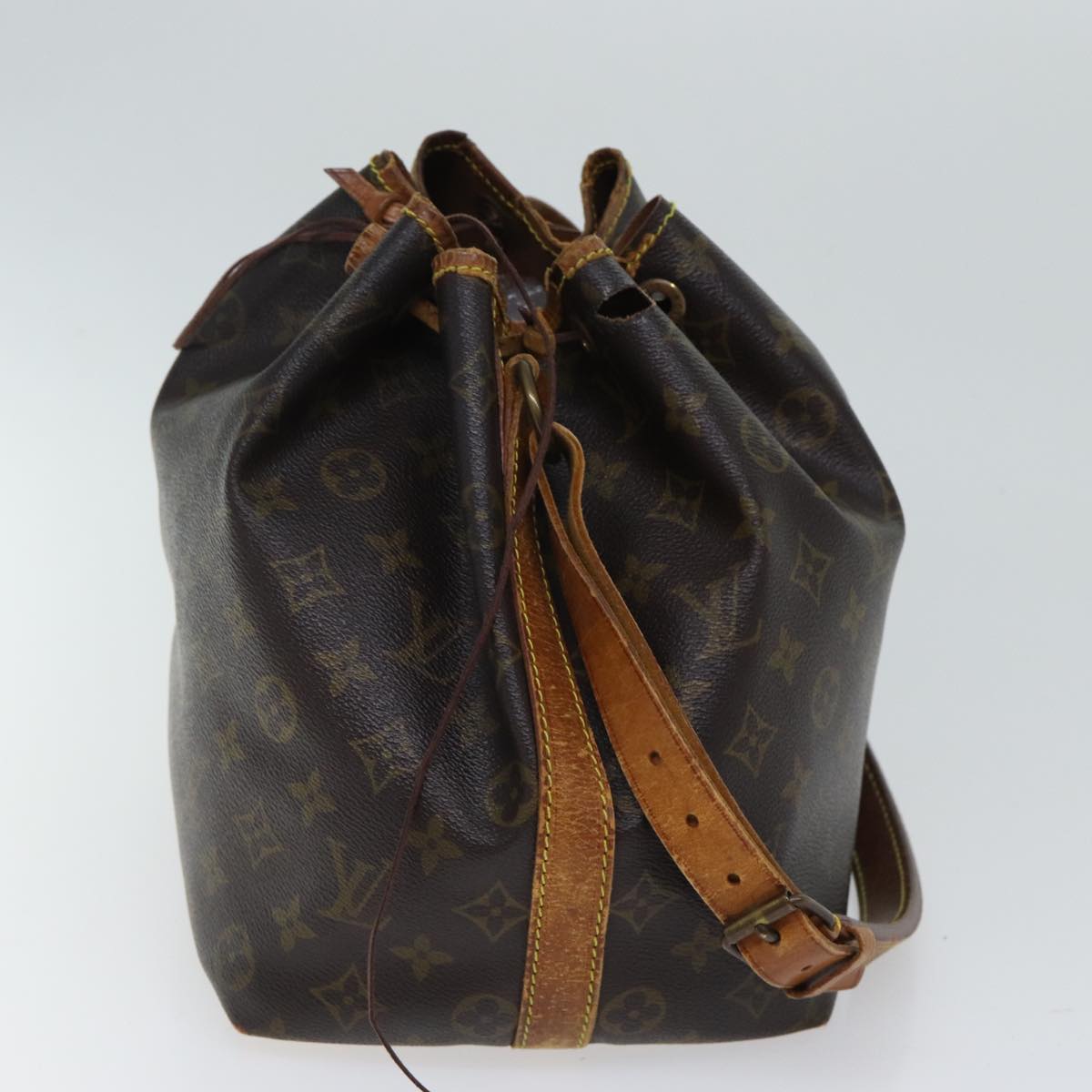 LOUIS VUITTON Monogram Petit Noe Shoulder Bag M42226 LV th4645