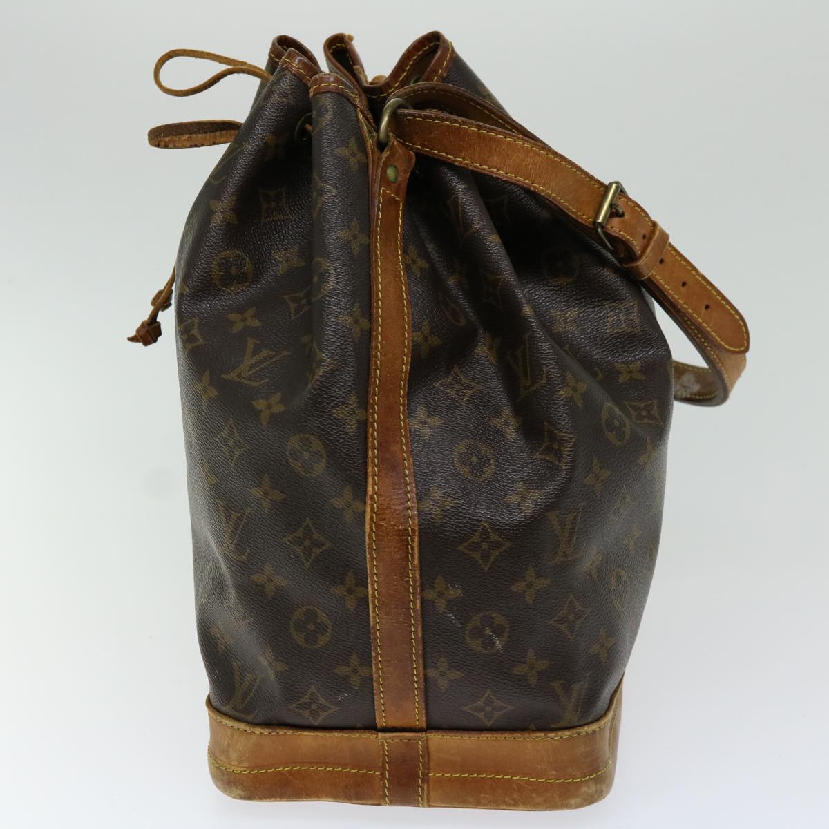 LOUIS VUITTON Monogram Noe Shoulder Bag M42224 LV th4737