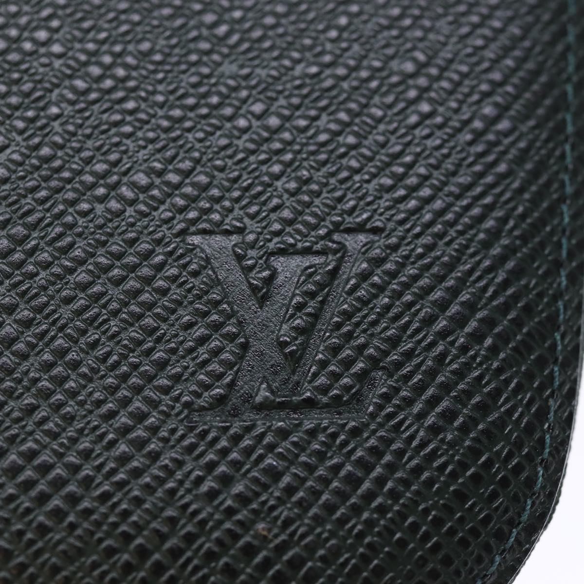 LOUIS VUITTON Taiga Organizer Atholl Travel Case Epicea M30654 LV th4904