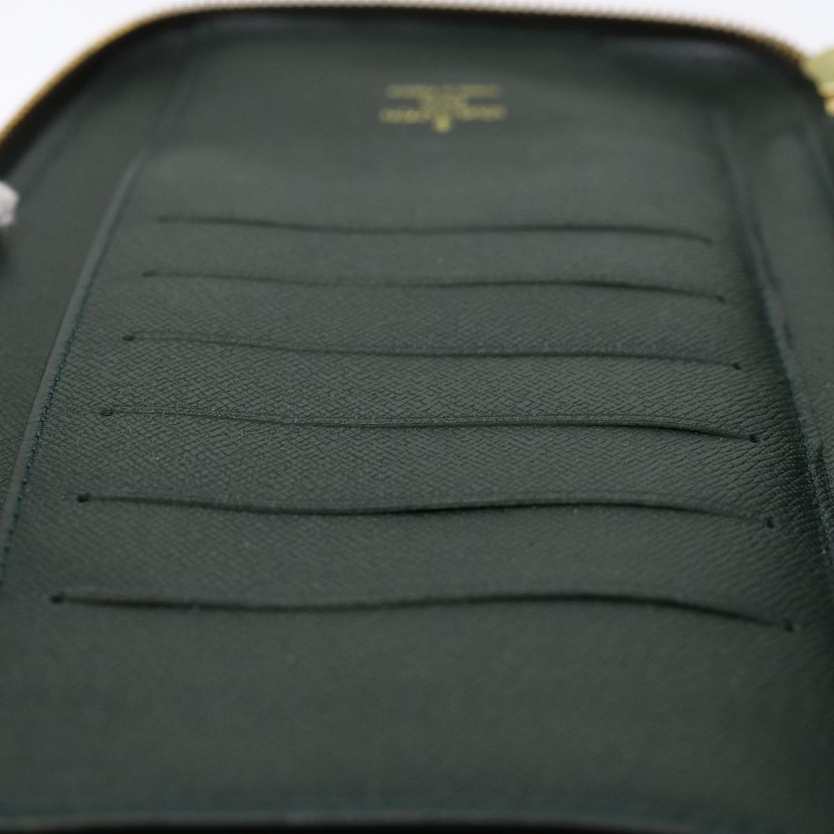 LOUIS VUITTON Taiga Organizer Atholl Travel Case Epicea M30654 LV th4904