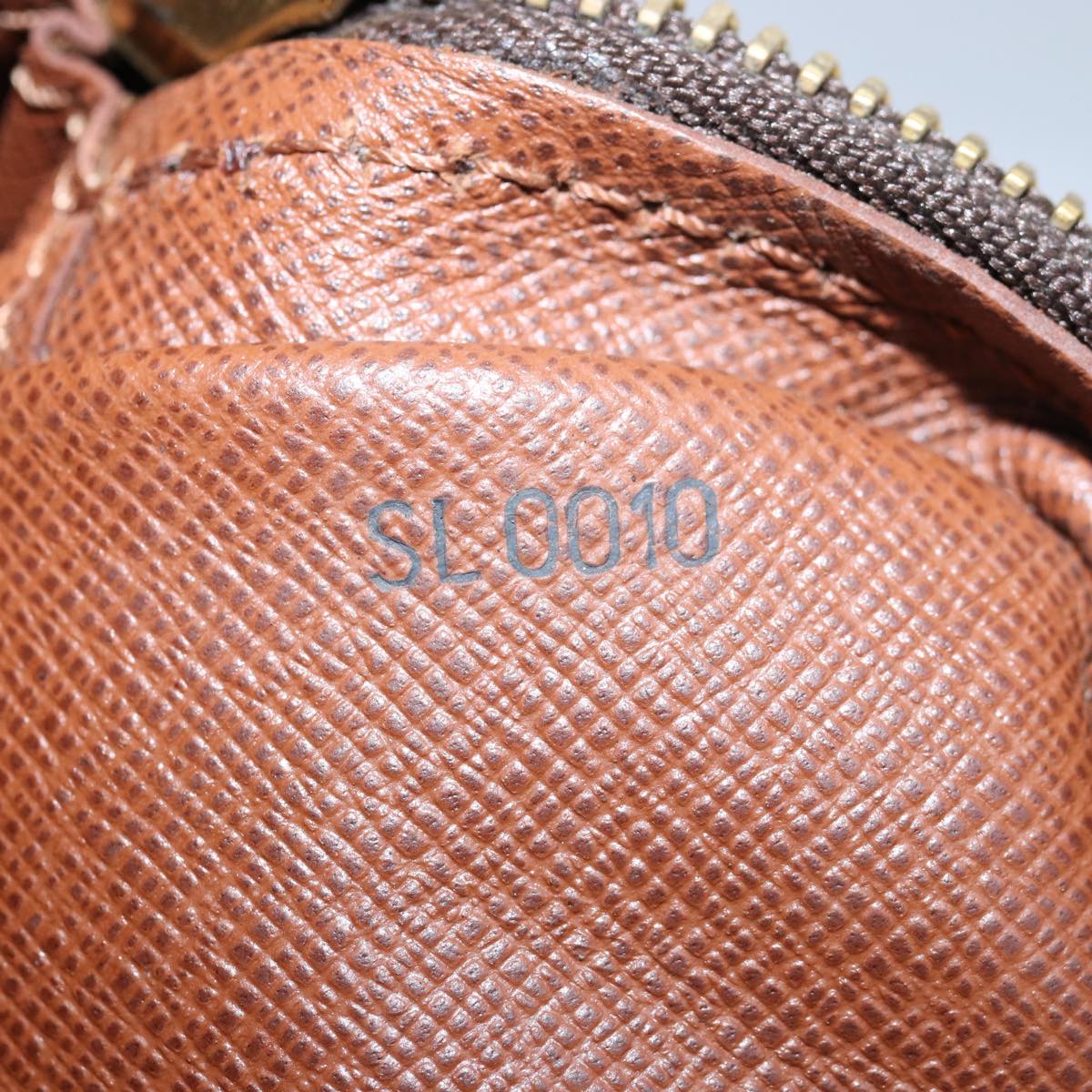 LOUIS VUITTON Monogram Marly Dragonne GM Clutch Bag M51825 LV th4906