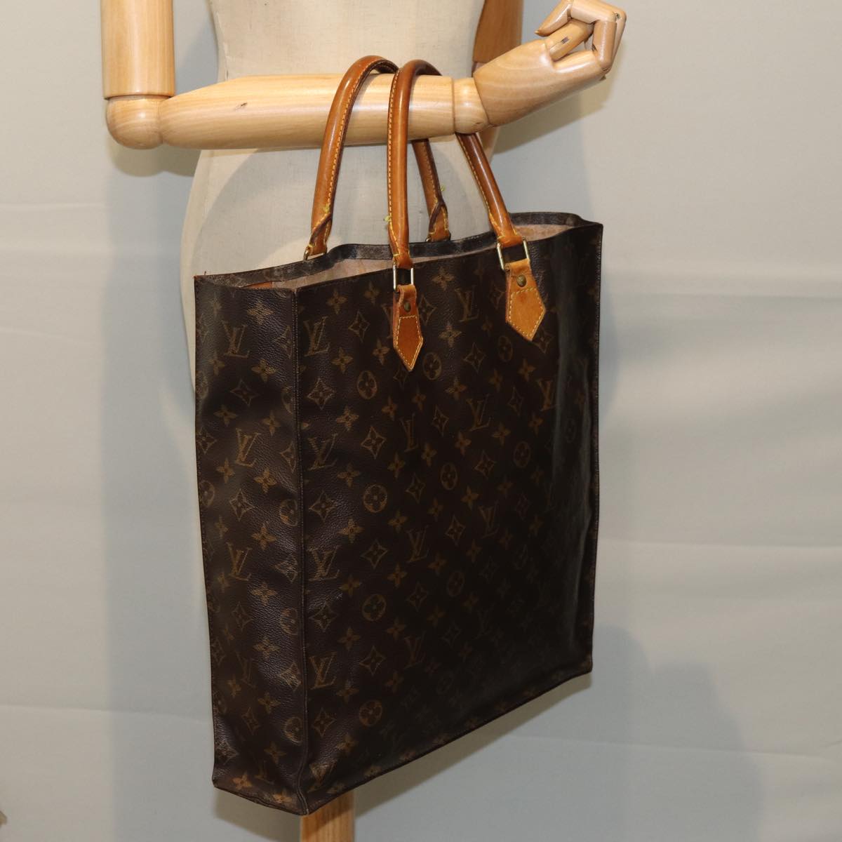 LOUIS VUITTON Monogram Sac Plat Hand Bag M51140 LV th4922