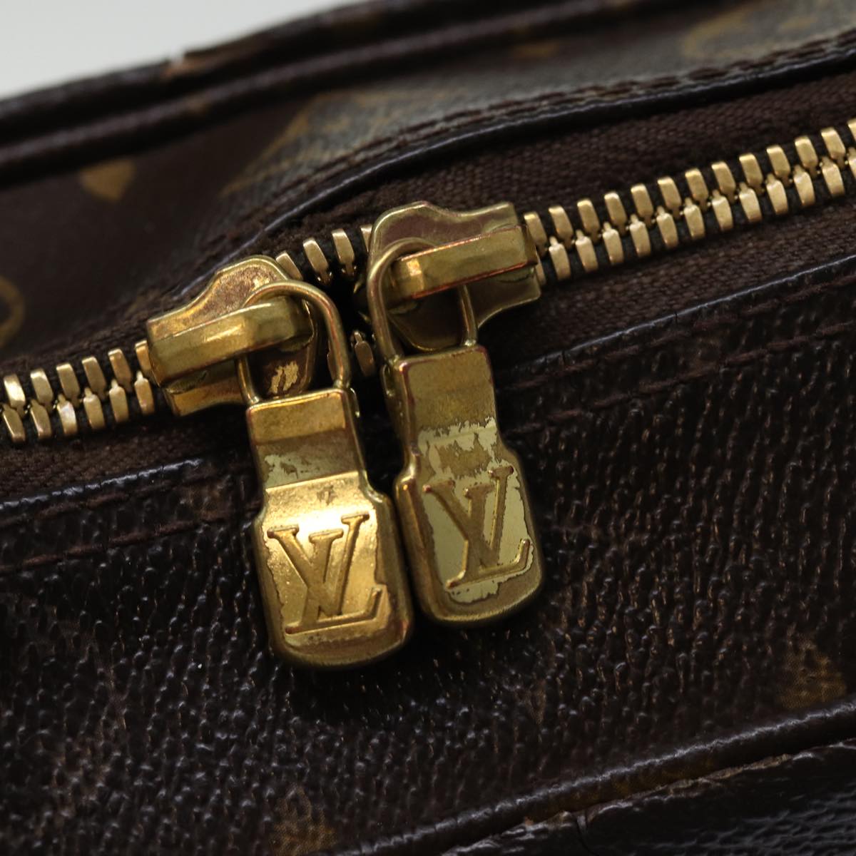 LOUIS VUITTON Monogram Sac Bosphore Hand Bag M40043 LV th4924