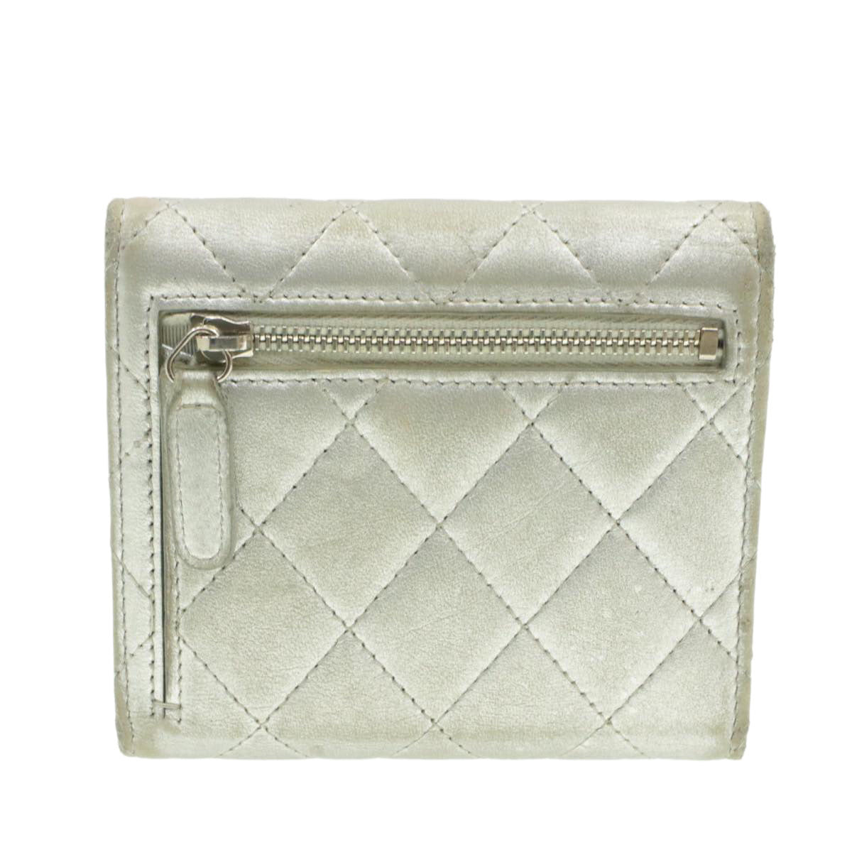 Luxury Chanel Matelasse Bifold Wallet Silver CC  cr620