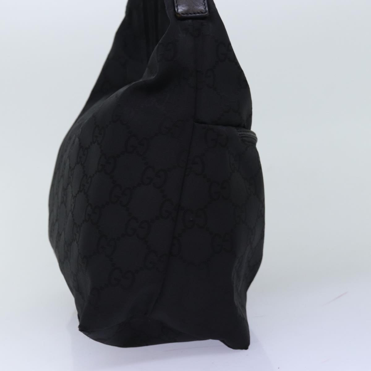 Luxury Gucci Trending 2025 GG Canvas Shoulder Bag Nylon Black 1680