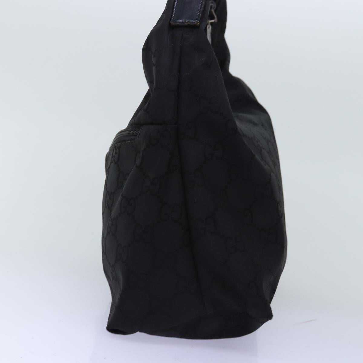 Luxury Gucci Trending 2025 GG Canvas Shoulder Bag Nylon Black 1680