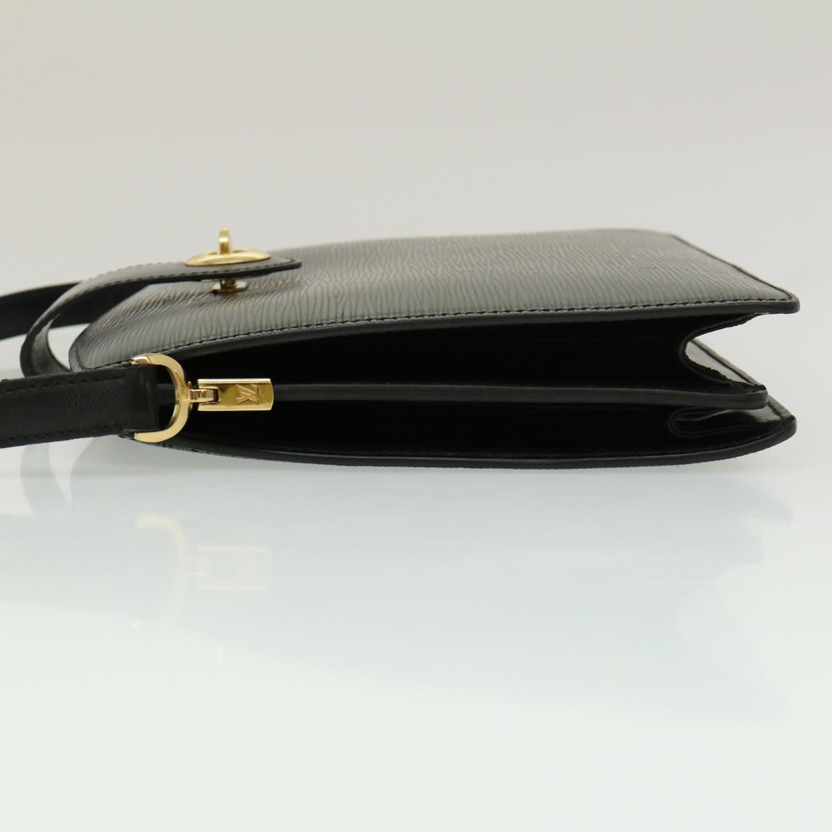 LOUIS VUITTON Epi Capuchin Shoulder Bag Black M52342 LV tp256