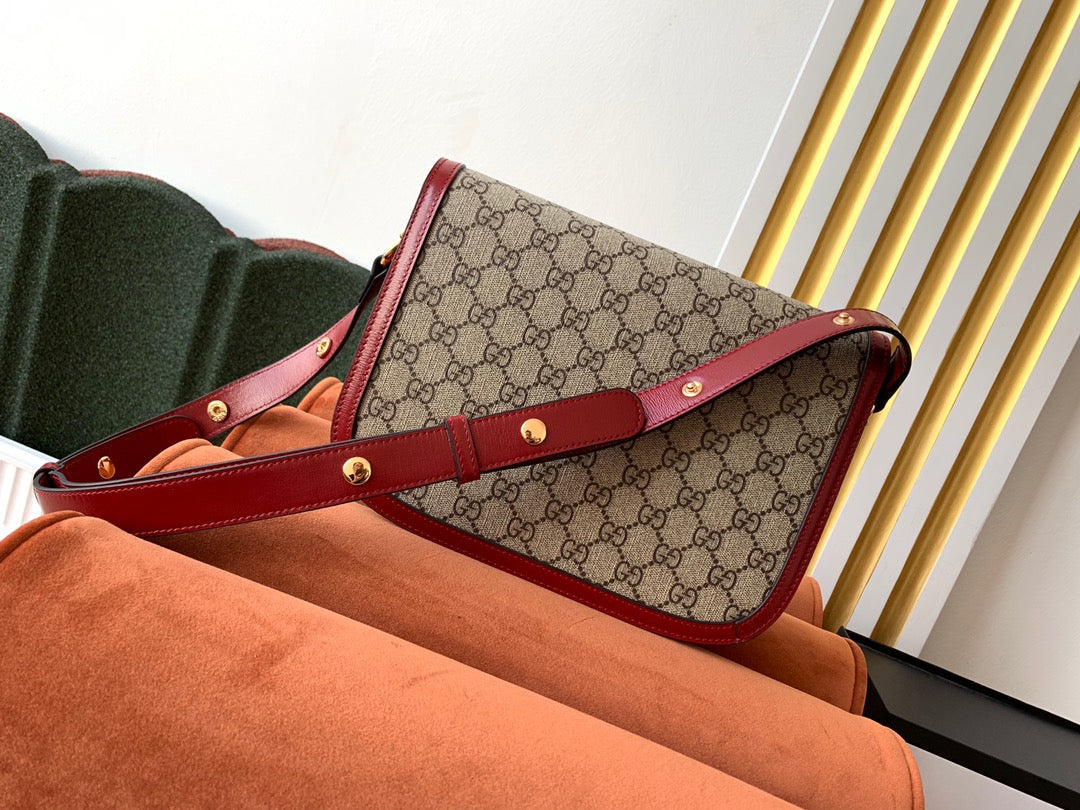Luxury Gucci GG 1955 Horsebit Bag 25cm Red Leather Beige Canvas Gold Hardware