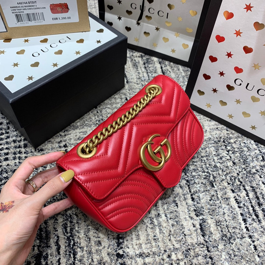 Luxury Gucci GG Marmont 22cm Red Calfskin Gold Hardware