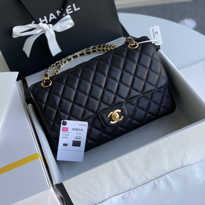 Luxury Chanel MEDIUM FLAP BAG 25CM BLACK CAVIAR GOLD HARDWARE