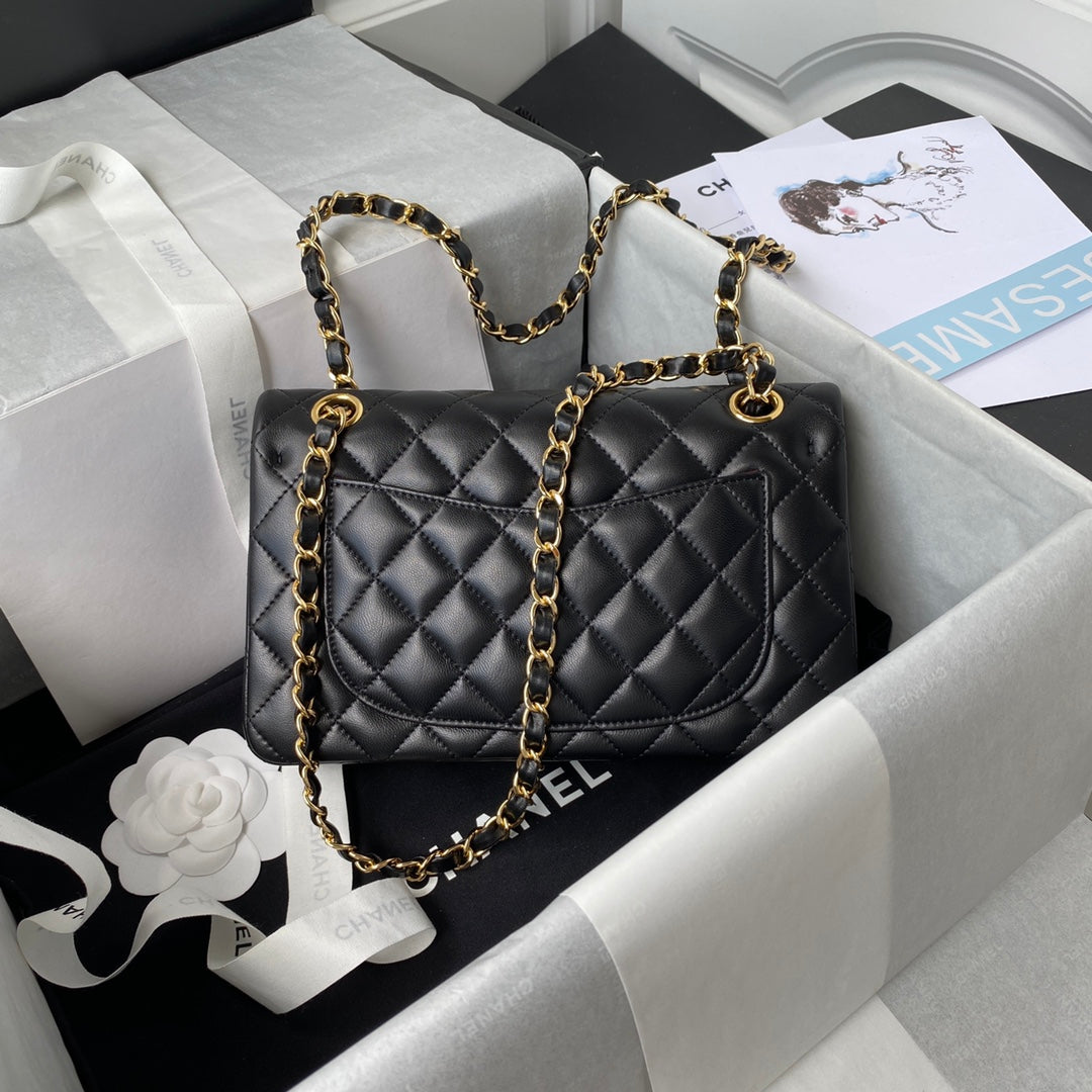 Luxury Chanel Medium Classic Flap Bag 23cm Black Lambskin Gold Hardware