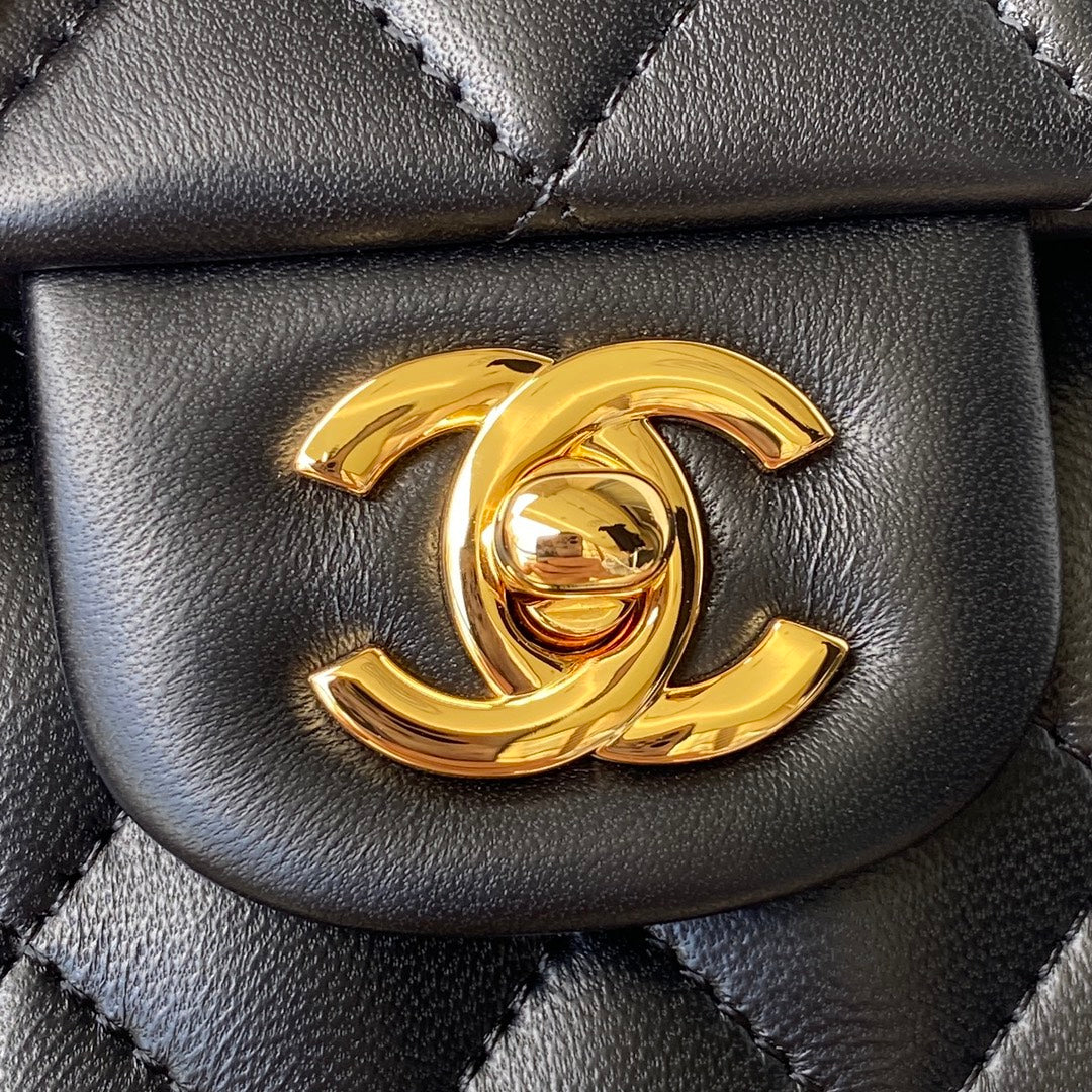 Luxury Chanel Medium Classic Flap Bag 23cm Black Lambskin Gold Hardware