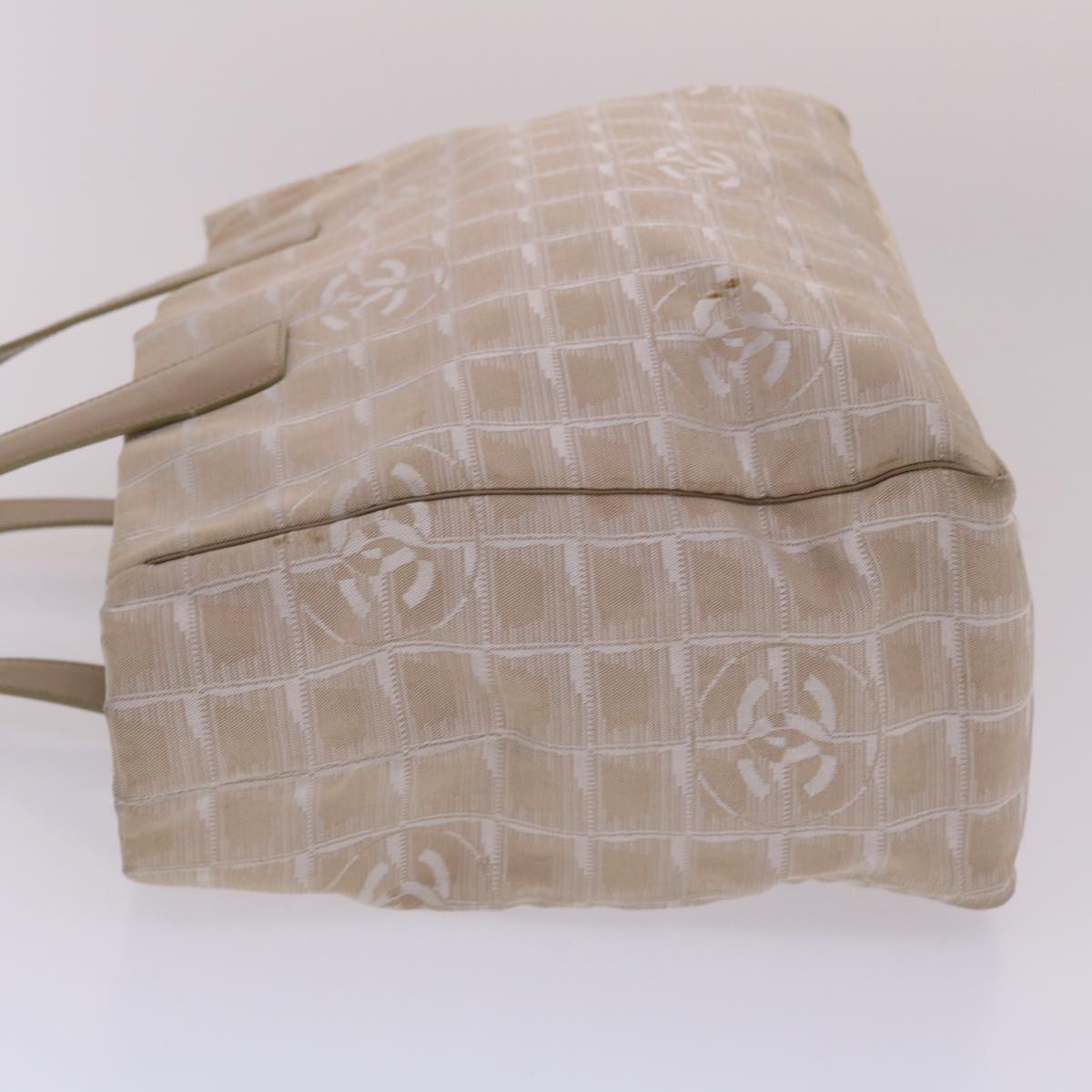 Luxury Chanel New Travel Line Shoulder Bag Nylon Beige CC  yb272