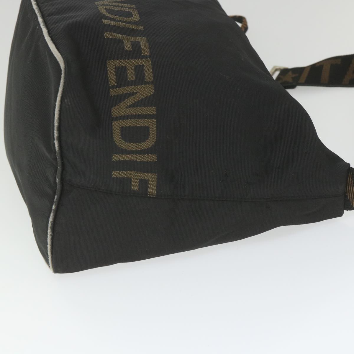 Luxury FendiShoulder Bag Nylon Blackyb412