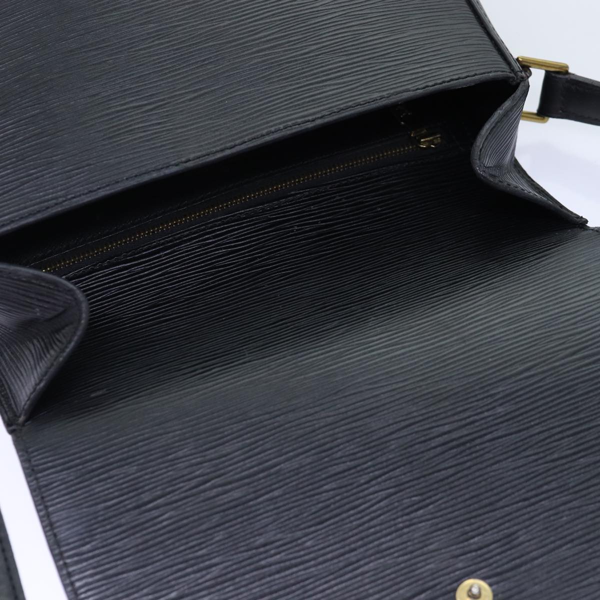 LOUIS VUITTON Epi Saint Cloud GM Shoulder Bag Black Noir M52192 LV yb573