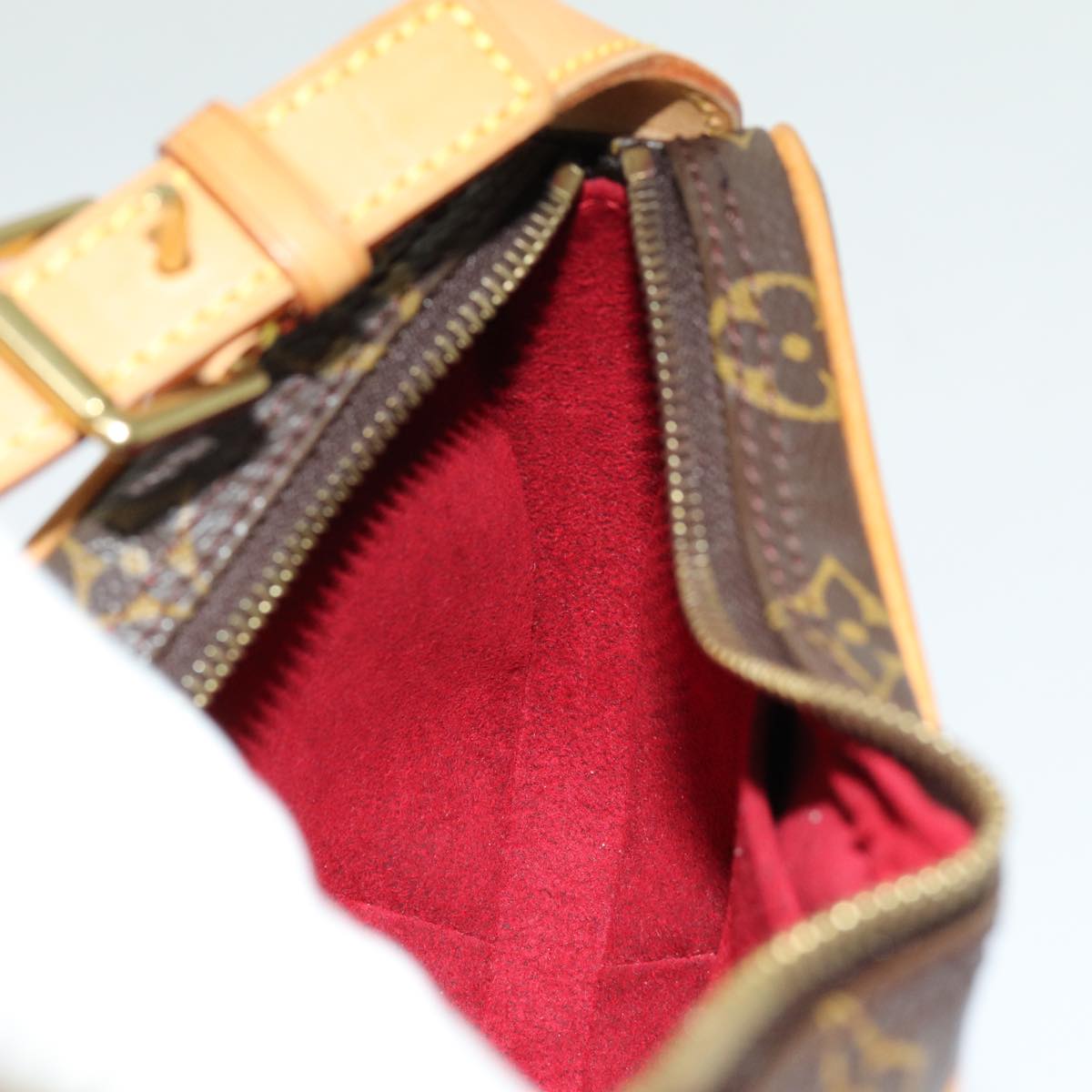 LOUIS VUITTON Monogram Pochette Croissant Shoulder Bag M51510 LV yk11546A