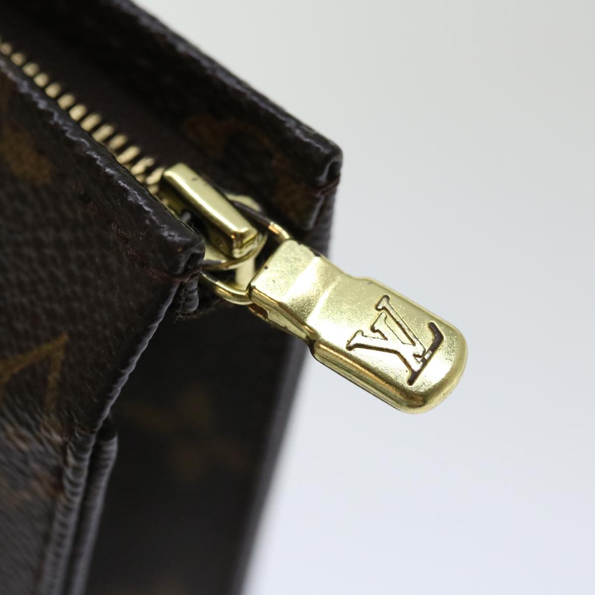 LOUIS VUITTON Monogram Poche Toilette 26 Pouch M47542 LV yk11563