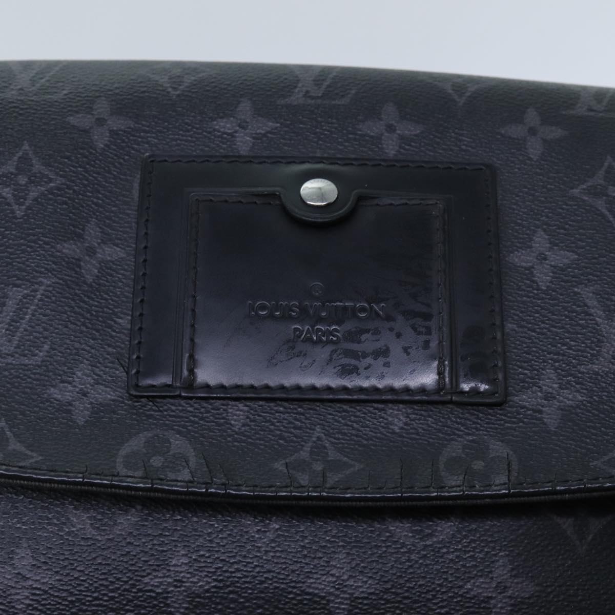 LOUIS VUITTON Monogram Eclipse Messenger Voyage PM Bag M40511 LV yk11672