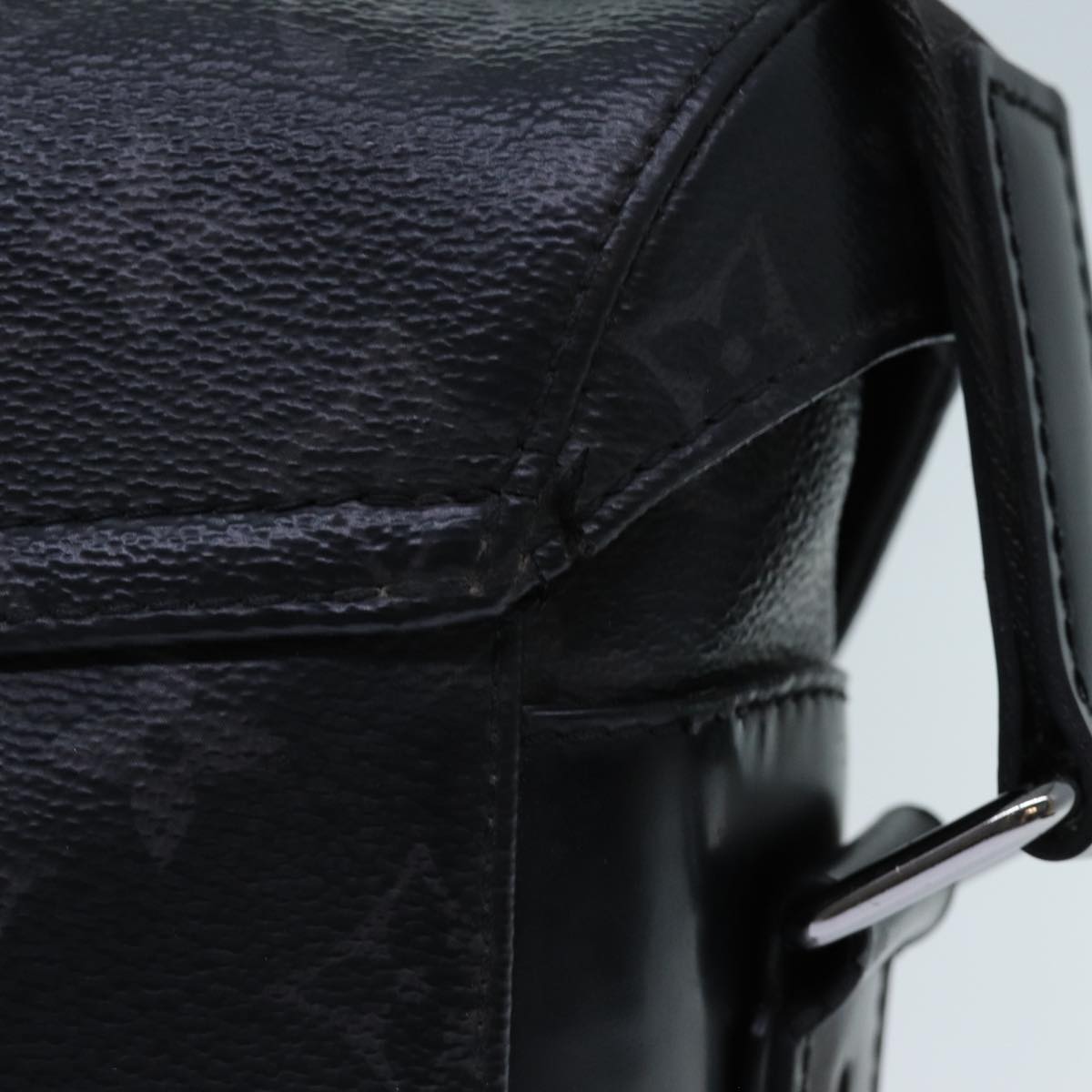 LOUIS VUITTON Monogram Eclipse Messenger Voyage PM Bag M40511 LV yk11672