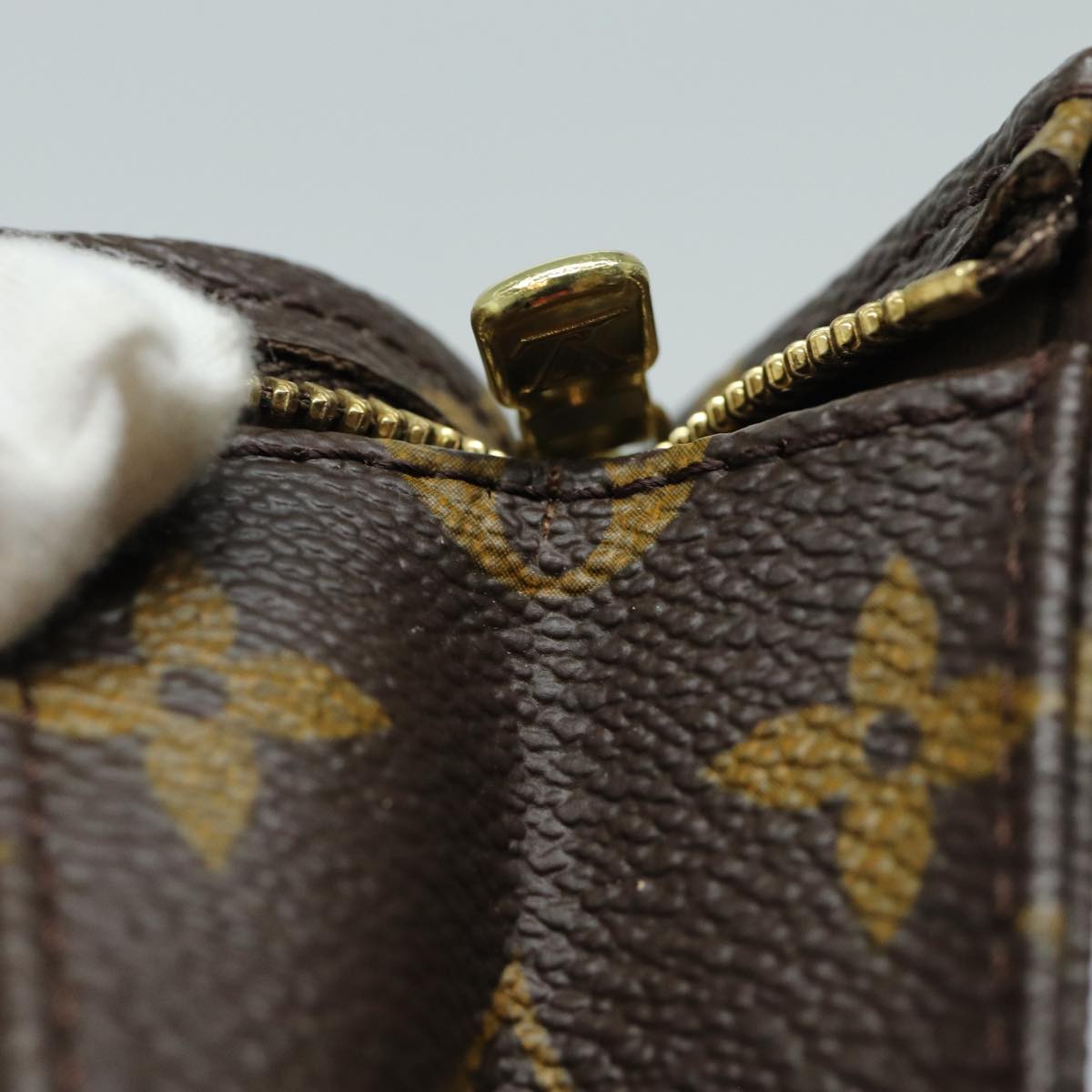 LOUIS VUITTON Monogram Poche Toilette 19 Pouch M47544 LV yk13887