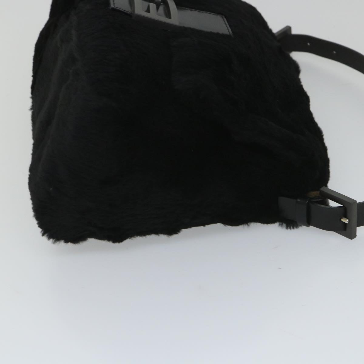 Luxury FendiMamma Baguette Shoulder Bag Fur Blackyk9200