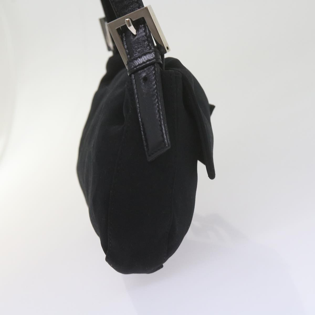 Luxury FendiMamma Baguette Shoulder Bag Nylon Blackyk9545