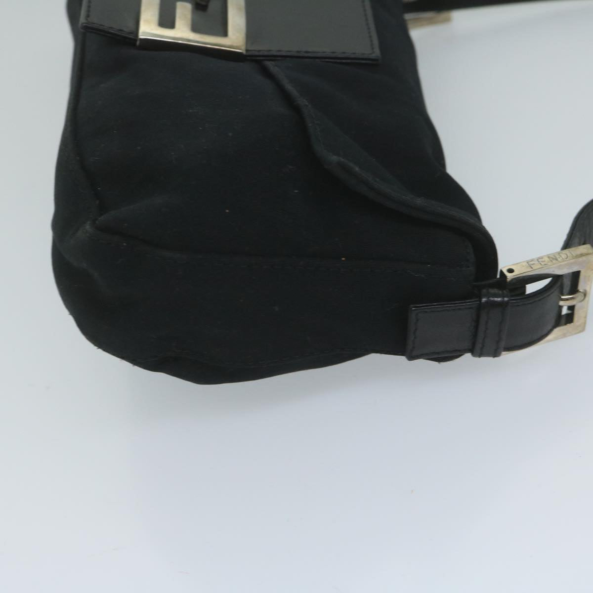 Luxury FendiMamma Baguette Shoulder Bag Nylon Black 2355 26424 008yk9685